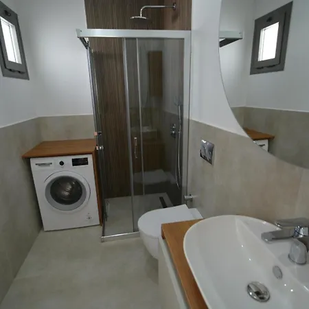 Novara فيلة Milas