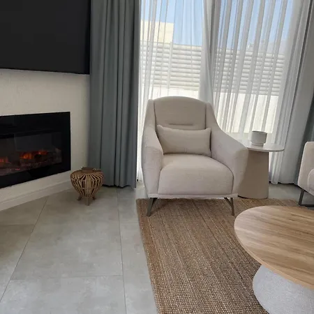 Novara ヴィラ Milas