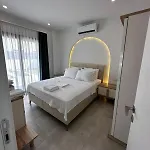 Kaura *